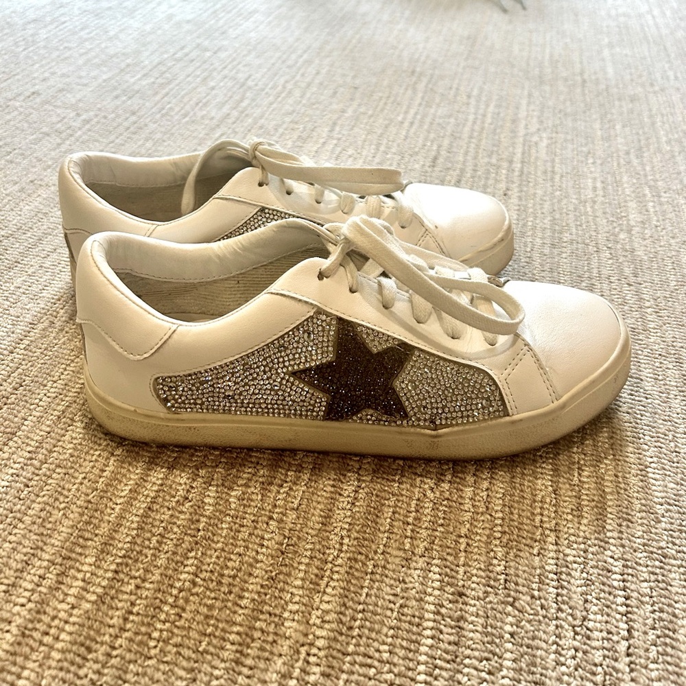 Steve Madden White and Black Sneakers with Star Detail